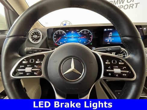 Used 2023 Mercedes-Benz GLA 250 4MATIC w/ Premium Package image 12