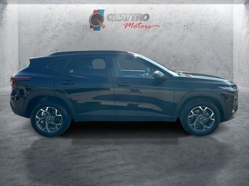 Used 2025 Chevrolet Trax LT w/ Driver Confidence Package FWD image 7
