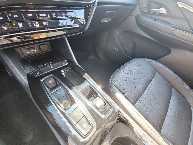 Used 2023 Chevrolet Bolt LT w/ Infotainment Package FWD image 15