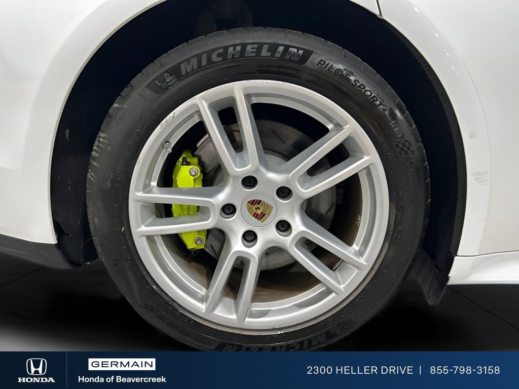 Used 2018 Porsche Panamera 4 Executive AWD/4WD image 28