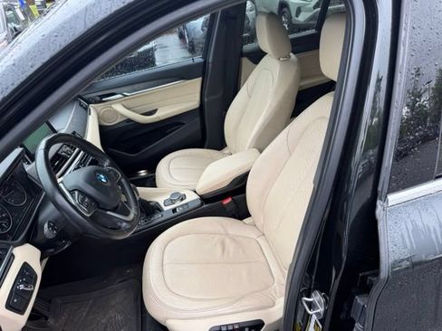Used 2017 BMW X1 xDrive28i AWD/4WD image 9
