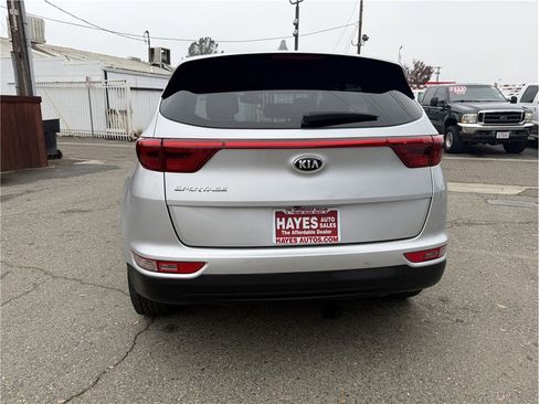 Used 2018 Kia Sportage LX image 6