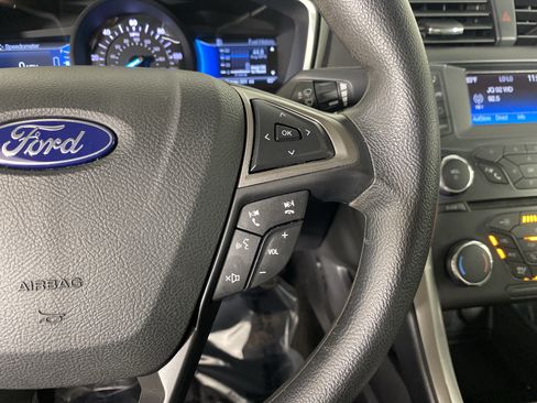 Used 2018 Ford Fusion S FWD image 33