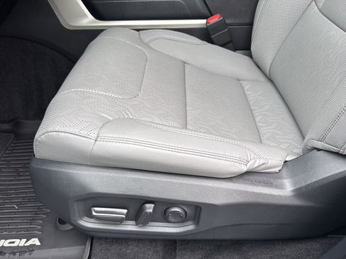 Used 2024 Toyota Sequoia SR5 image 29