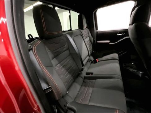 Used 2025 Nissan Frontier PRO-4X AWD/4WD image 25