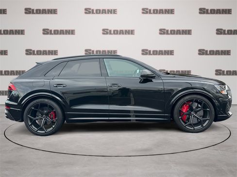 Used 2025 Audi RS Q8 performance image 6