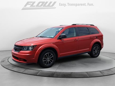 Used 2018 Dodge Journey SE w/ Blacktop Package FWD image 4