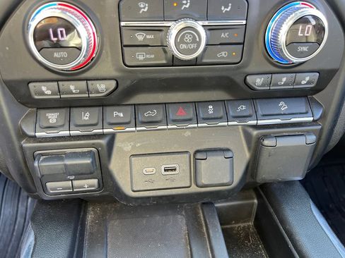 Used 2022 GMC Sierra 2500 Denali AWD/4WD image 31