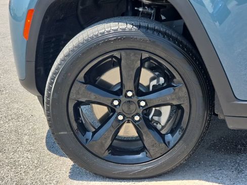 Certified 2026 Jeep Grand Cherokee L Limited w/ Limited Altitude Package AWD/4WD image 10