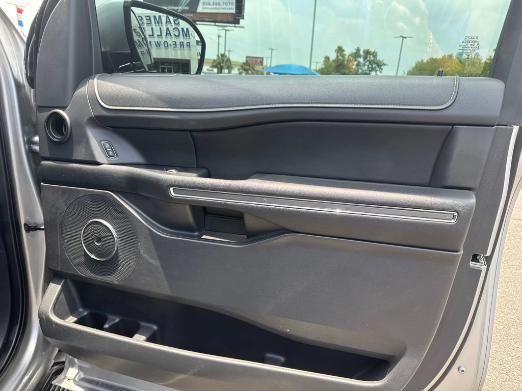 Used 2023 Ford Expedition XLT RWD image 25