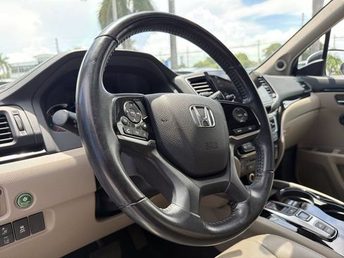 Used 2019 Honda Pilot Touring image 22
