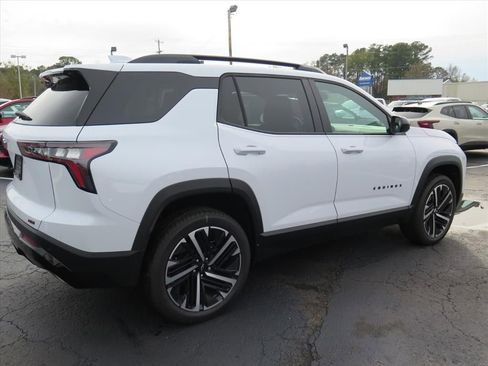 New 2026 Chevrolet Equinox RS image 3