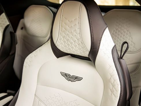 Used 2023 Aston Martin DBS Superleggera Volante RWD image 5