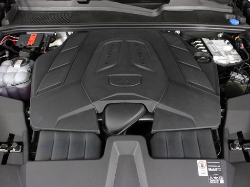 New 2026 Porsche Cayenne AWD/4WD image 19