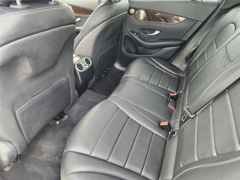 Used 2021 Mercedes-Benz GLC 300 4MATIC image 33