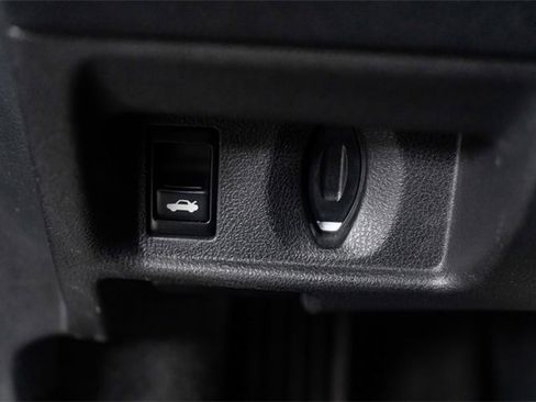 Used 2015 Nissan GT-R Premium image 34