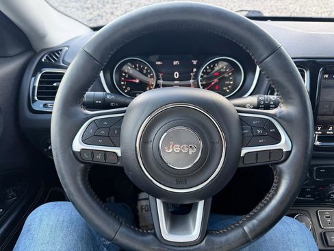 Used 2018 Jeep Compass Limited w/ Navigation Group image 17