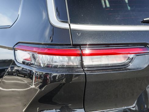 New 2026 Jeep Grand Cherokee L Limited image 7