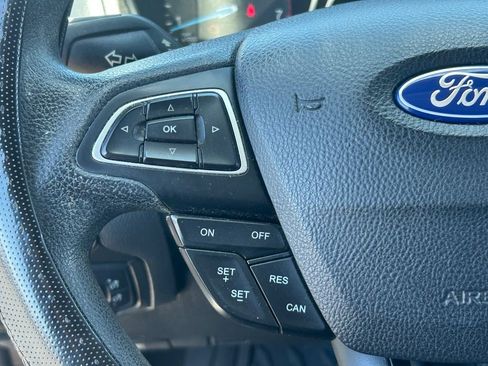 Used 2018 Ford Focus SE FWD image 18