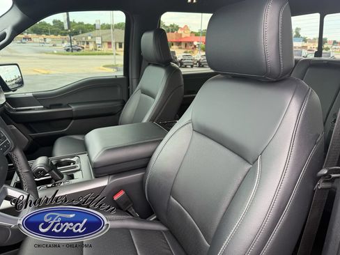 Used 2025 Ford F150 Lariat w/ Equipment Group 501A Mid AWD/4WD image 10