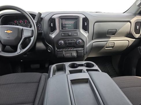 Used 2023 Chevrolet Silverado 1500 Custom AWD/4WD image 12
