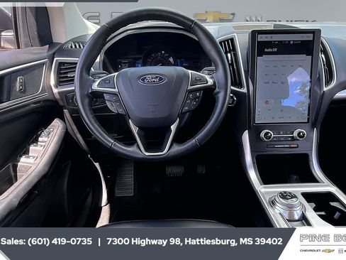Used 2024 Ford Edge SEL AWD/4WD image 5