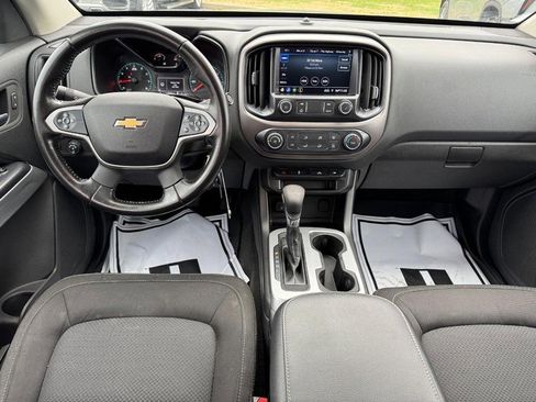 Certified 2022 Chevrolet Colorado LT w/ LT Convenience Package image 11