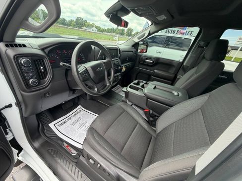 Used 2024 Chevrolet Silverado 1500 Custom Trail Boss AWD/4WD image 9
