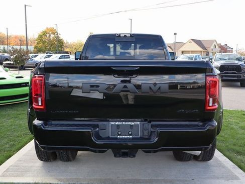 Used 2025 RAM 3500 Limited image 40