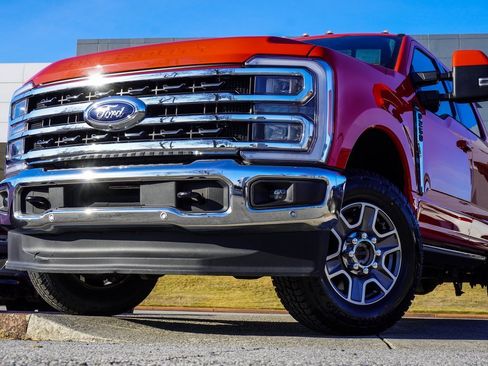 Used 2023 Ford F250 Lariat w/ Lariat Ultimate Package image 2