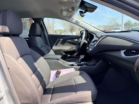 Used 2023 Chevrolet Malibu LT image 13
