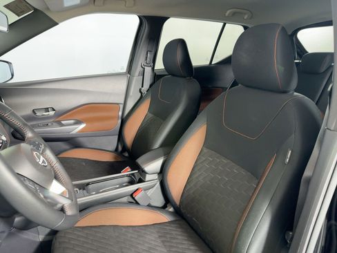 Used 2024 Nissan Kicks SR image 21