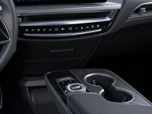 New 2026 Cadillac Lyriq V AWD/4WD image 31