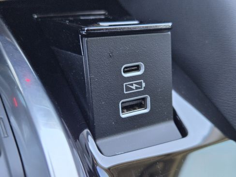 Certified 2025 Acura MDX w/ Technology Package image 28