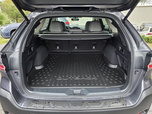 New 2025 Subaru Outback Limited w/ Popular Package #2 image 9