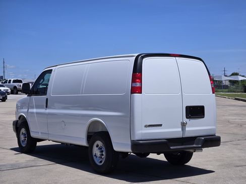 New 2025 Chevrolet Express 2500 w/ Driver Convenience Package image 3