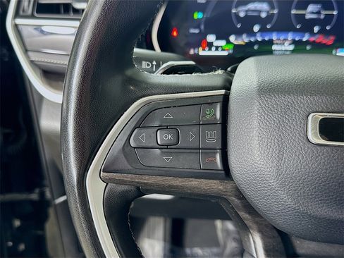 Used 2023 Jeep Grand Cherokee 30th Anniversary image 23