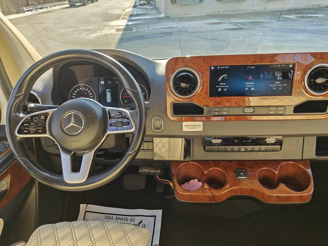 Used 2020 Mercedes-Benz Sprinter 3500 w/ Windows All Around Package image 27
