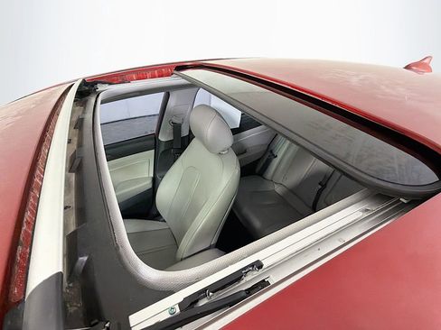 Used 2018 Hyundai Sonata Limited image 16