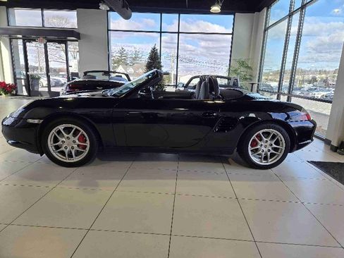 Used 2004 Porsche Boxster S image 7
