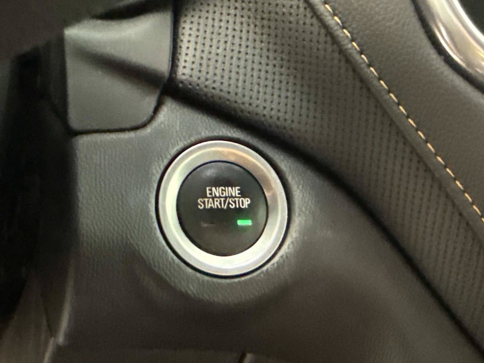 Used 2021 Chevrolet Equinox Premier FWD image 29