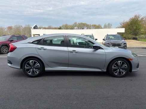 Used 2016 Honda Civic EX-L image 4