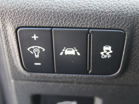 Certified 2022 Kia K5 LXS FWD image 23