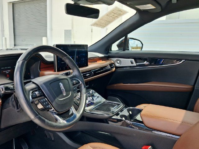 Used 2023 Lincoln Nautilus Reserve w/ Equipment Group 202A AWD/4WD image 12