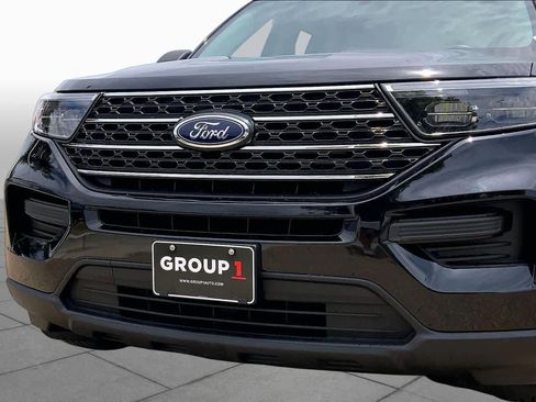Certified 2023 Ford Explorer XLT RWD image 30