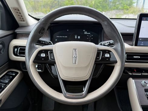 Used 2023 Lincoln Aviator Reserve w/ Equipment Group 201A AWD/4WD image 18