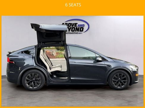 Used 2024 Tesla Model X image 7