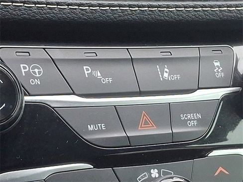 Used 2021 Chrysler Pacifica Limited w/ Premium & Safety Sphere Group image 23