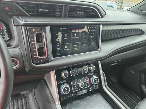 Used 2023 GMC Yukon Denali image 19