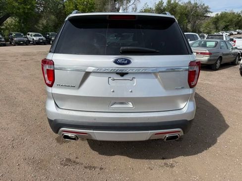 Used 2017 Ford Explorer Platinum AWD/4WD image 4